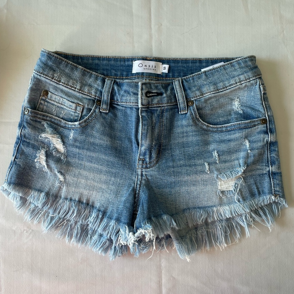Oasis Blue Distressed Denim Shorts size small